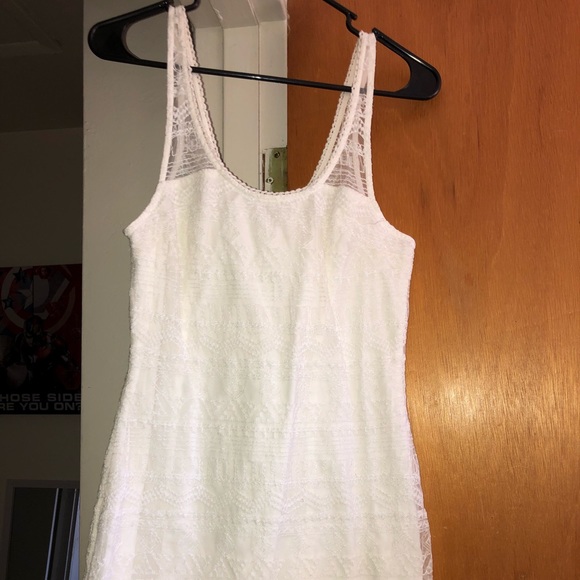 White embroidered mini dress - Picture 1 of 6